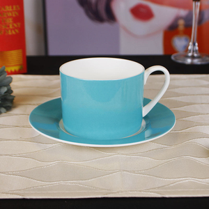 แก้วกาแฟโบนไชน่าลายเรนโบว์ ดีไซน์ใหม่ เรียบง่าย 6 สี สำหรับดื่มชายามบ่าย - Product Image 6
