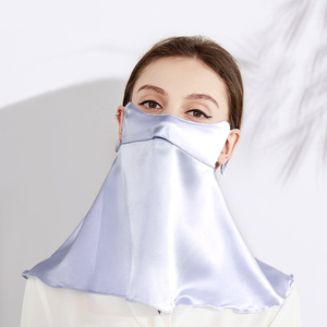 Maschera Estiva in Seta Ghiacciata per Donna con Logo Ricamato Personalizzato, Protezione Solare Integrale con Ampia Visiera Anti-UV - Product Image 1