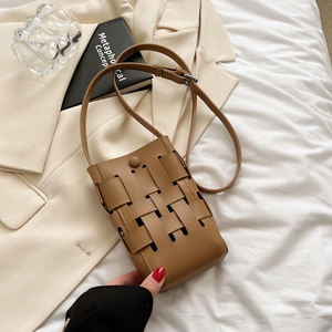 Fabricant de petits sacs tissés haut de gamme pour dames à la mode mini sac à bandoulière personnalisé pour téléphone portable - Product Image 4