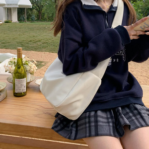 Large Capacity Women's Crossbody Bag Pear Yellow Horizontal <b>Square</b> Zipper Closure Commuter Tote College Student Shoulder Bag - Product Image 5