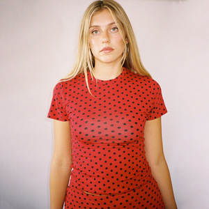 Conjunto de Dos Piezas para Mujer con Estampado de Lunares, Pantalones Acampanados Casuales, Cuello Redondo, Manga Corta, Tejido Transpirable de Poliéster - Product Image 3