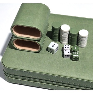Mini <span class=keywords><strong>gioco</strong></span> da viaggio <span class=keywords><strong>a</strong></span> <span class=keywords><strong>dama</strong></span> magnetica e tavola da 9 pollici in elegante custodia in similpelle classico <span class=keywords><strong>gioco</strong></span> da tavolo di strategia - Product Image 6