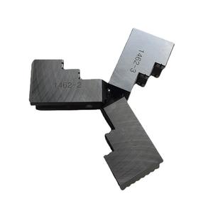 แม่แรงไฮดรอลิกสามขากรรไกร ยี่ห้อ TAIKI รุ่น Qiandaochuan Tongfu Yijiahe Beichuan Sanqianli ผลิตในไต้หวัน พร้อมหัวจับแบบนุ่ม ใช้งานได้หลากหลาย - Product Image 1