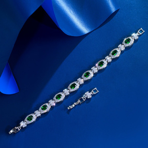 Pulsera de Cadena de Lujo con Circonitas Cúbicas Ovaladas Azules, Rosas y Blancas para Hombre y Mujer, Joyería de Circonitas para Uso Diario, Citas y Regalos Especiales - Product Image 4