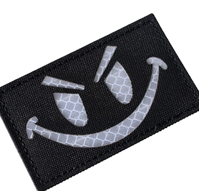 M00191-7 Black and White Checkered Pattern