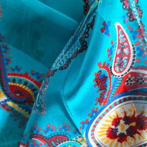 Tissu en Chiffon 100% <span class=keywords><strong>Soie</strong></span> <span class=keywords><strong>de</strong></span> Mûrier 12m/m 5x5cm avec Rayures <span class=keywords><strong>Satin</strong></span>ées Idéal pour la Peinture DIY et les Foulards - Product Image 2