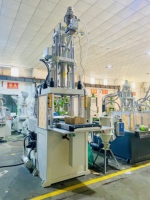 Machine de moulage par injection verticale de 120 tonnes avec table coulissante simple, livraison rapide, prix d'usine