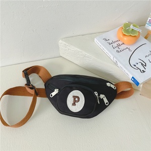 Borsa a tracolla piccola per bambini, marsupio unisex alla moda con lettere a contrasto, chiusura a coulisse in tela, nuovo arrivo 2026 per neonati - Product Image 6