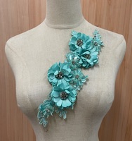 Applique en dentelle 3D brodée à la main, motif floral, pour corsage