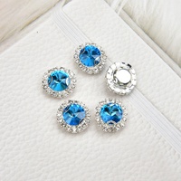 Bouton en cristal à dos plat à coudre, strass rond avec chaîne à griffes argentées pour la décoration de robes de mariée et de vêtements