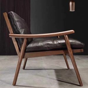 Sillón moderno <span class=keywords><strong>de</strong></span> piel sintética con acento, sala <span class=keywords><strong>de</strong></span> estar <span class=keywords><strong>baratas</strong></span> para <span class=keywords><strong>sillas</strong></span> reclinables, sillón <span class=keywords><strong>de</strong></span> madera, muebles tapizados - Product Image 2