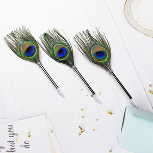 <span class=keywords><strong>Plume</strong></span> à encre naturelle pour <span class=keywords><strong>calligraphie</strong></span> avec <span class=keywords><strong>d</strong></span>écoration en ruban coloré en forme de feuille <span class=keywords><strong>d</strong></span>'érable en métal - Product Image 5