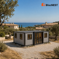 Maison conteneur extensible BlocNEST, bungalow préfabriqué modulaire avec aménagement flexible pour la vie de famille et les vacances