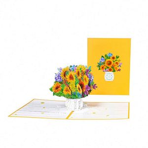 การ์ดอวยพร 3 มิติ ลายดอกไม้ งานแฮนด์เมด ดีไซน์ใหม่ พร้อมการ์ดอวยพร - Product Image 1