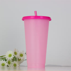 Gobelets en plastique jetables à paroi simple personnalisés pour thé au lait avec fonction de changement de couleur et impression numérique - Product Image 3