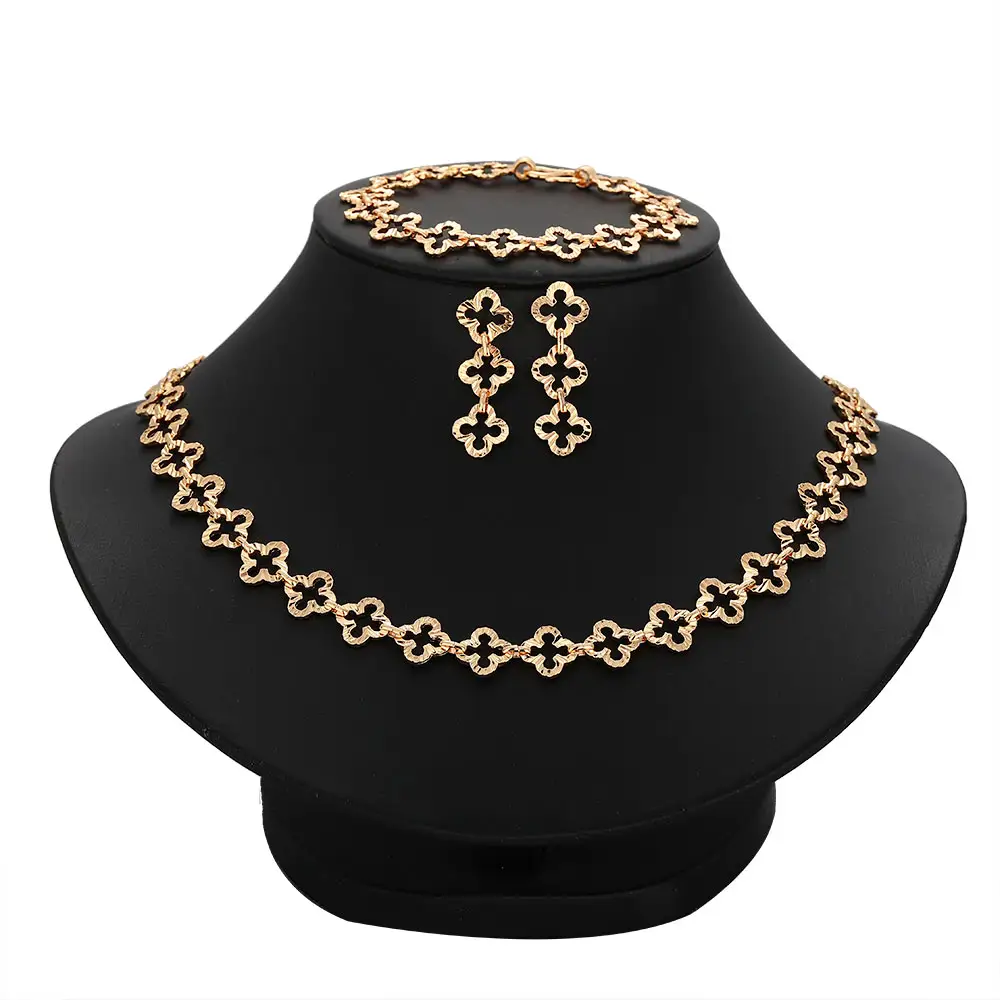 Factory Wholesale 2024 New Designer Clover Necklace Earrings Bracelet Women Elegant Simple Copper Plated Jewellery Set