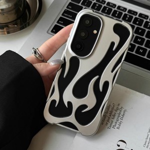 Funda con Diseño de Llama Irregular, Disipación de Calor, Diseño Hueco, Compatible con Samsung Galaxy A15 A16 A54 A06 S25 Ultra A55 - Product Image 1