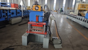 Macchina per la Formatura di Pannelli Metallici ad Angolo Retto, Macchina per la Formatura di Lamiere per Tetti a Parete Rettangolare - Product Image 4