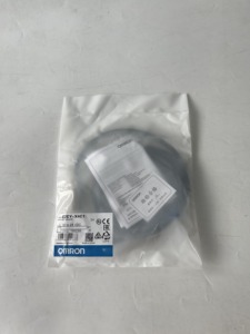 Capteur de proximité 100% neuf et original E2EY-X4C1 - Product Image 1