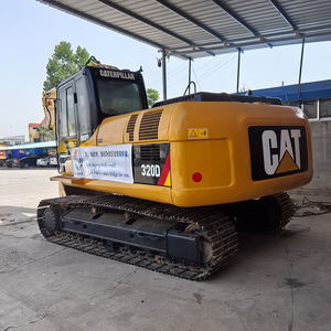 La cabine confortable CAT 320D réduit la fatigue pour les excavatrices dédiées aux longues heures de travail - Product Image 6