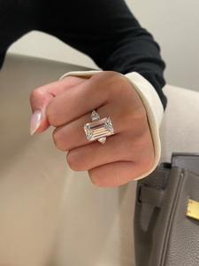 18K IGI-zertifizierter 10 Karat Smaragds chliff Drei-Stein-Design Labor gewachsener CVD/HPHT-Diamantring für Verlobung vorschlag oder Hochzeit - Product Image 5