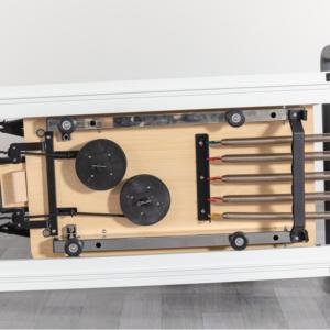 Equipo de Estudio Comercial de Alta Calidad, Reformer de Aluminio Blanco y Negro para Pilates - Product Image 4
