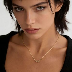 Collar cuadrado geométrico minimalista para mujer, cadena de clavícula de platino dorado, collares de cadenas finas para uso diario - Product Image 1