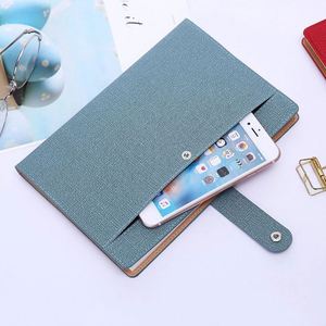 Mini Organizador/Agenda Portátil de Cuero - Edición de Regalo con Logotipo Personalizado y Bolígrafo, 100 Hojas - Product Image 4