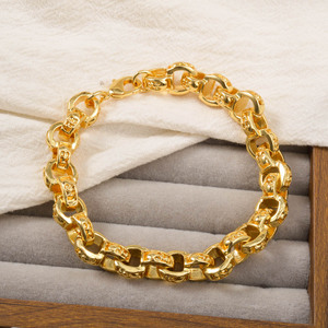 Bracelet personnalisé en cuivre anti-ternissement, ovale, creux, embossé, tendance, unisexe, à maillons fins. - Product Image 4