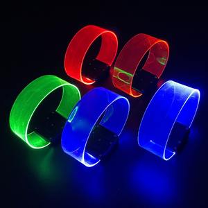 Pulsera Magnética LED <span class=keywords><strong>Redshark</strong></span> con Luces de 7 Colores para Graduaciones, Bodas, Halloween - Funciona con Batería, Uso en Exteriores - Product Image 3