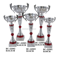 Coupe de trophée en métal gravée sur mesure de la marque Phoenix, durable, or et argent, souvenir sportif, cadeau pour le taekwondo, le basketball, le handball, le golf