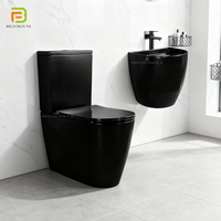 WC à chasse d'eau de style chinois, cuvette en céramique noire, toilettes en porcelaine, toilettes en deux pièces pour salle de bain, hôtel