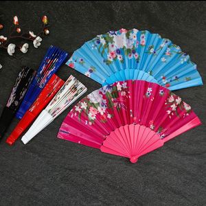 Abanico Plegable de Bambú Personalizado de 23 cm con Diseño Tallado para Decoración de Fiestas o Regalos Promocionales, Artesanía de Bambú Hecha a Mano - Product Image 3