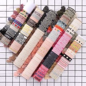 Bracelets d'amitié personnalisés 2023, tissés à la main, avec nom brodé, en tissu tricoté - Product Image 2