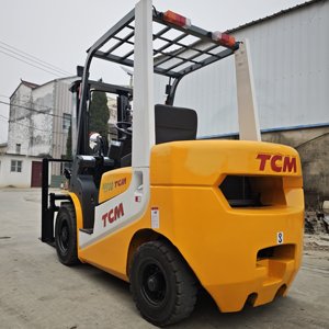 Good Condition Used TCM FD30 3Ton Diesel Forklift Truck with Hydraulic Low Fuel Consumption High Efficiency - Product Image 3