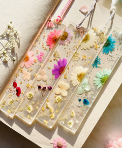 Fashion Pressed Resin Bookmarks Colorful Daisy Book Mark Natural Dried Flower Tassels Bookmarks Promotional Bookmark