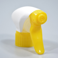 Bouteille PET colorée personnalisée pour cosmétiques et soins de la peau en gros avec pompe pulvérisatrice tout plastique 28/410