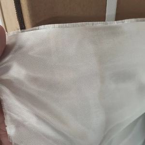 Tela de fibra de vidrio tejida de sarga tejida lisa de alta temperatura, tela de fibra de vidrio unidireccional recubierta de sílice para cortina de fuego - Product Image 6