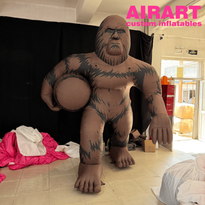 Mascotte gonflable géante personnalisée Bigfoot avec logo de marque, grande figurine gonflable Sasquatch pour bar extérieur, festival de la bière - Product Image 2