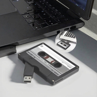 Memoria USB de 64 GB Estilo Vintage con Diseño de Casete, Interfaz USB 2.0, Alta Velocidad, Garantía de 3 Años, Chip Flash Clase A, Plástico