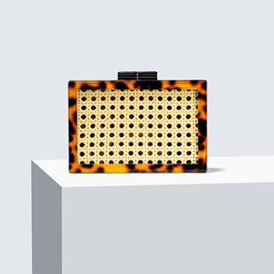 Sac de soirée tendance en acrylique tressé pour femme avec chaîne, idéal pour les dîners – Nouvelle collection, vente flash - Product Image 4