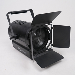 Projecteur de scène LED COB 300 Watts avec contrôle <span class=keywords><strong>DMX</strong></span>, faisceau lisse et réglable pour utilisation en studio - Product Image 3
