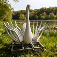 Sculptures extérieures personnalisées de style moderne ajouré pour la décoration des places urbaines, sculpture de globe en acier inoxydable