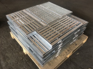 Rejilla de hierro fundido Cubierta de drenaje de zanja Cubierta de sumidero Rejilla con bisagras - Product Image 2