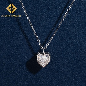Collar de Plata 925 con Dijes de Corazón y Moissanita, Joyería Moderna con Certificado GRA, Regalo para Mujer - Product Image 3