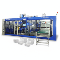 Automatische drie-stations thermoformmachine voor PET clamshell voedsel- en fruitverpakkingen, hoge efficiëntie en zeer goede vormgeving