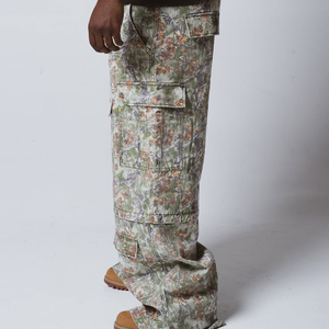 กางเกงสเวตเตอร์ผ้ายีนส์ Camoflouge สำหรับผู้ชายกางเกงยีนส์คาร์โก้ทรงหลวมขาบานแบบปรับแต่งได้ - Product Image 2