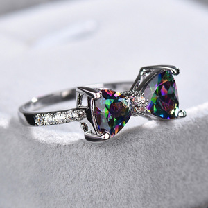 Anello con Design a Fiocco, Anello Colorato da Dito per Donne - Product Image 6