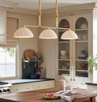 Luminaire suspendu LED de style nordique au design simple et moderne, en métal noir, blanc et chromé, petite taille pour cuisine, bar