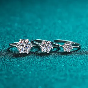 Benutzer definierte 925 Silber Edelstein 0,5/1/2 Karat Hochzeit Verlobung ringe Diamant schliff Moissan te Ring Sterling Silber Schmuck